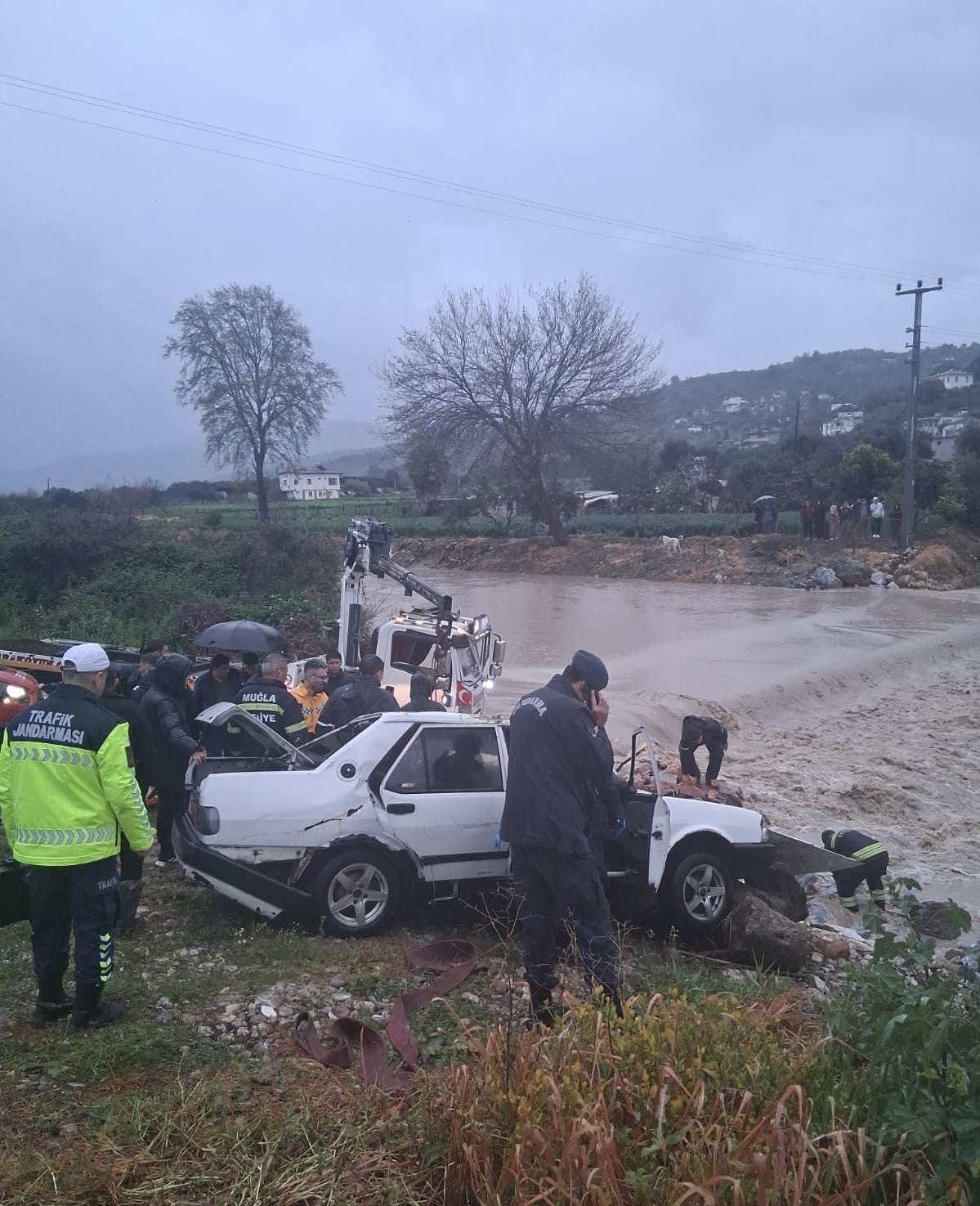 Muğla'da Sel Felaketi: 1 Ölü, 1 Yaralı