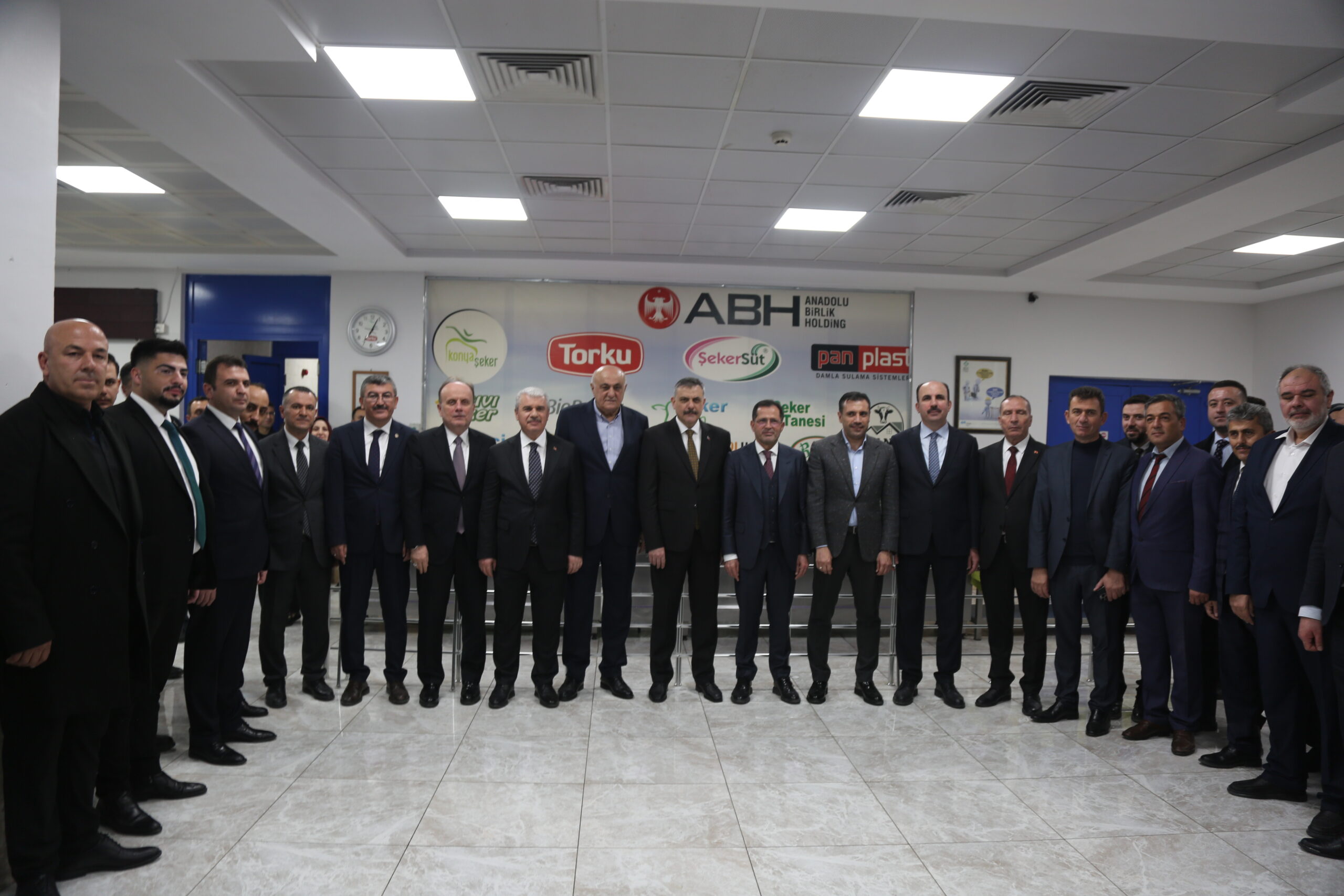 Bakan Çiftçi, Çumra Şeker Fabrikası'nı Ziyaret Etti