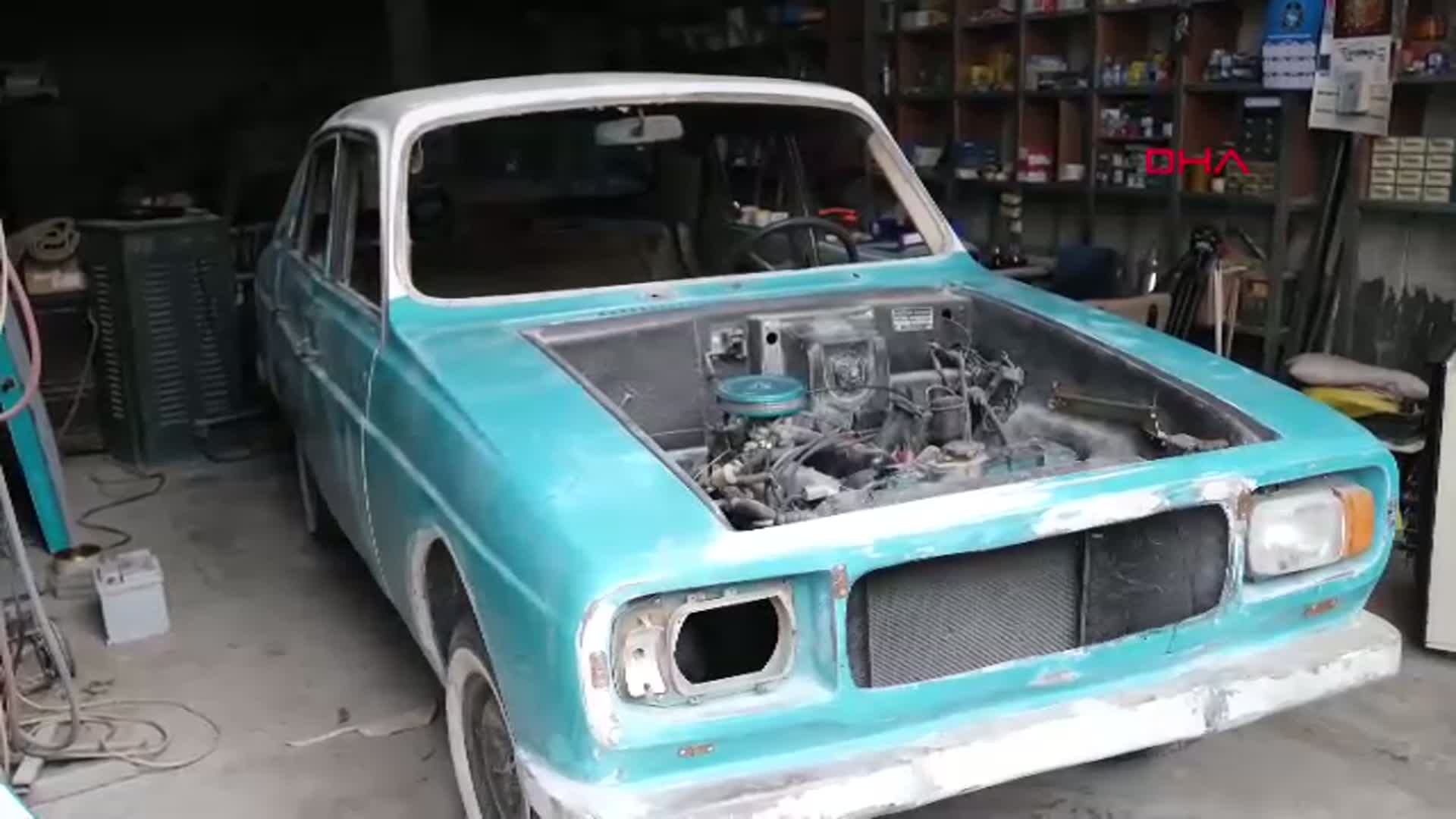 90 Yaşındaki Anadol Ustası Suat Nezir, Araçları Yeniden Trafiğe Kazandırıyor