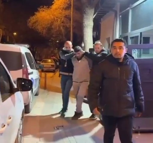Konyalı Hırsızlar, Çatıdan Güneş Panellerini Çalarak Yakalandı