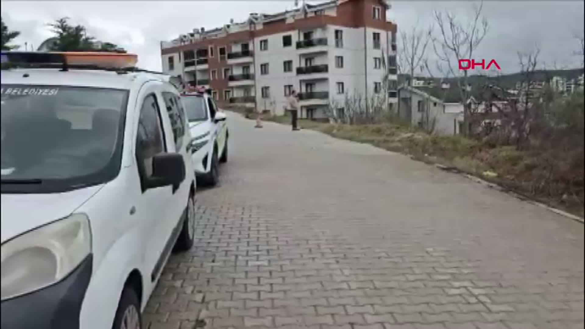 Bursa'da Sağanak Sonrası Yol Çöktü: Tedirgin Edici Gelişmeler