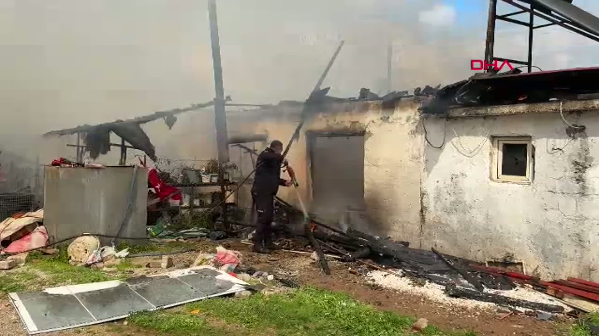 Muğla’da Aile, Yangın Felaketinden Son Anda Kurtuldu