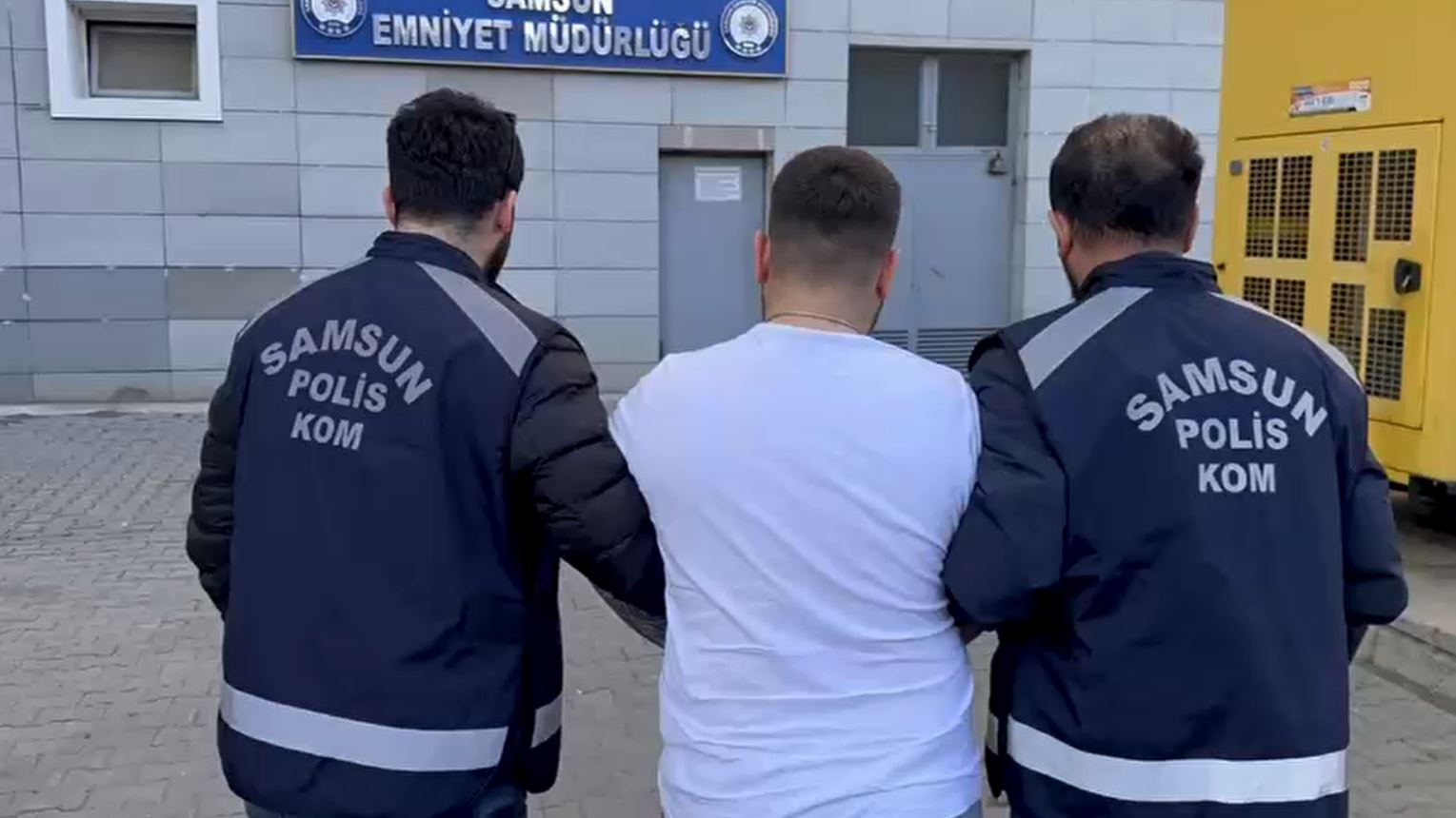 Uyuşturucu Kullanırken Pencereden Kaçmaya Çalışan Hükümlü Yakalandı