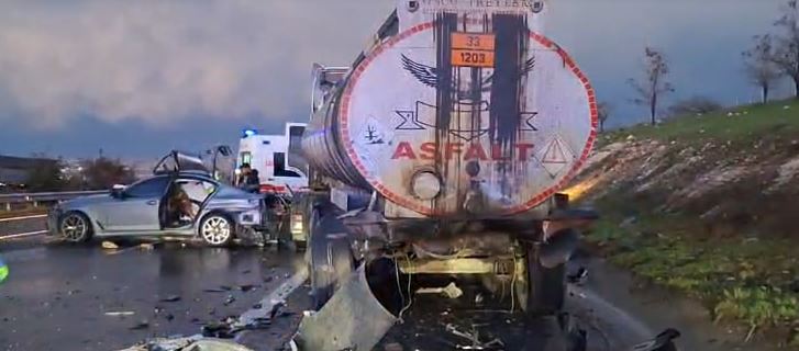 Şanlıurfa'da zincirleme trafik kazası: 1 ölü, 5 yaralı