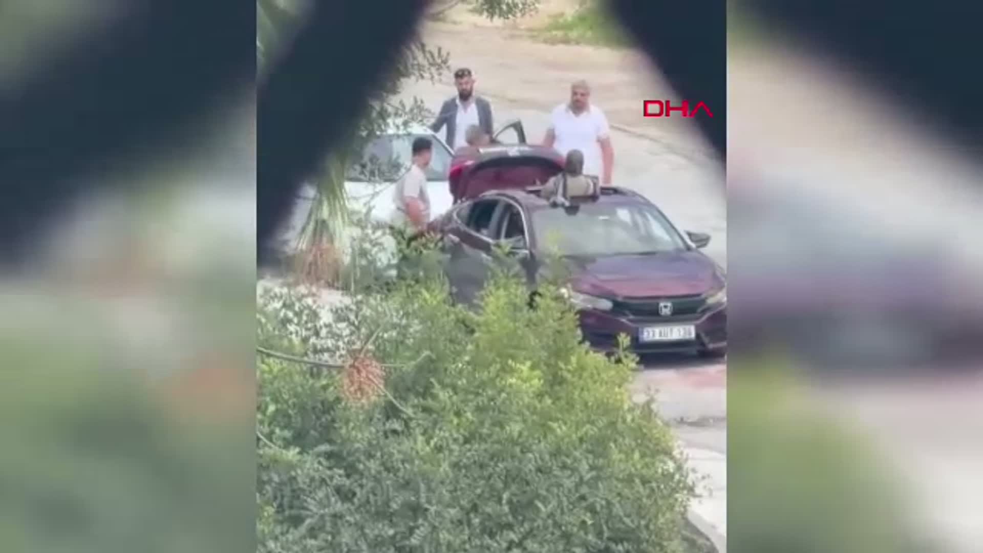 Mersin'de Düğün Konvoyunda Ateş Açan Şüpheli Yakalandı