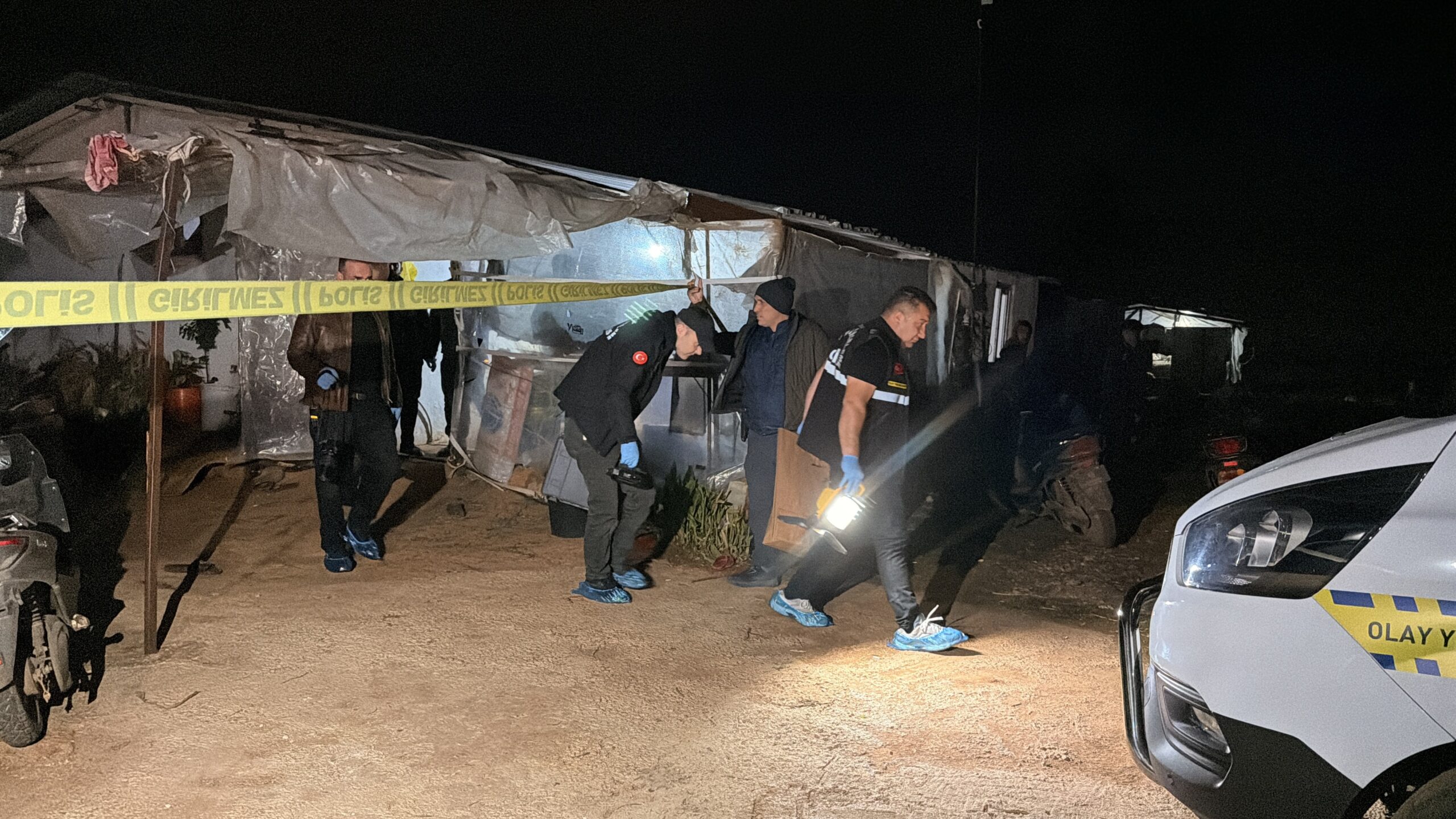 Antalya'da Suriye Uyruklu Kadın Evinde Göğsünden Vurulmuş Halde Bulundu