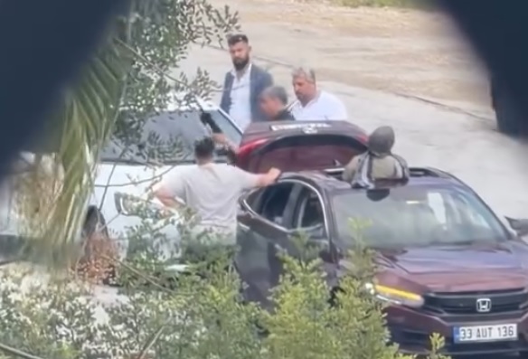 Mersin'de Düğün Konvoyunda Ateş Açan Şüpheli Yakalandı