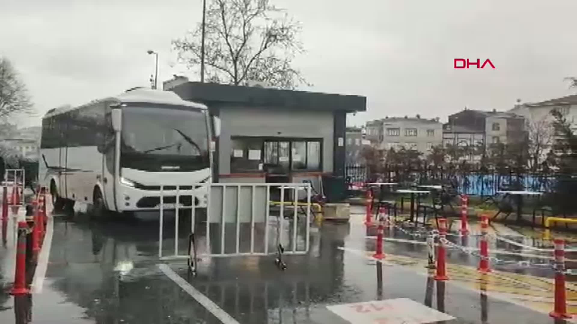 İstanbul - Uşak Belediyesi'nde Rüşvet Soruşturması: Gözaltına Alınanlar Sağlık Kontrolünden Geçti