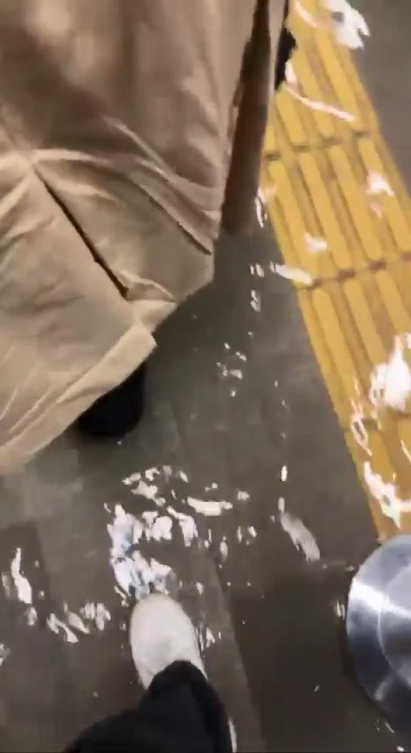 Mecidiyeköy Metro Alt Geçidi Yağış Sonrası Su Bastı