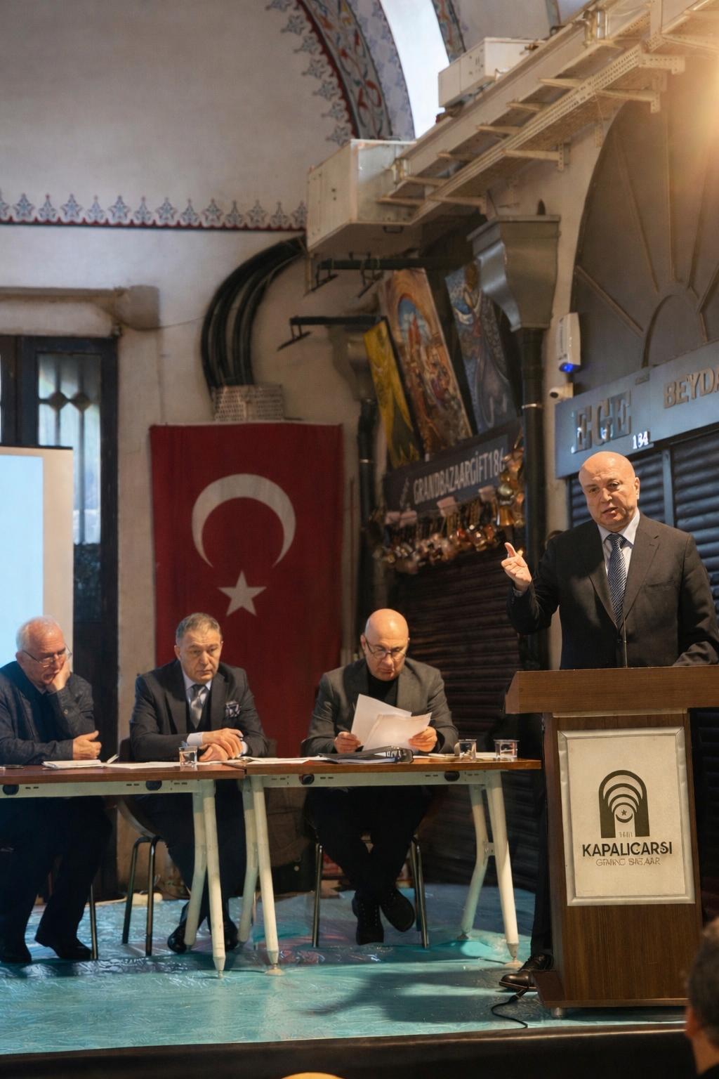 Kapalıçarşı'da Yeni Başkan İlhami Yazıcı
