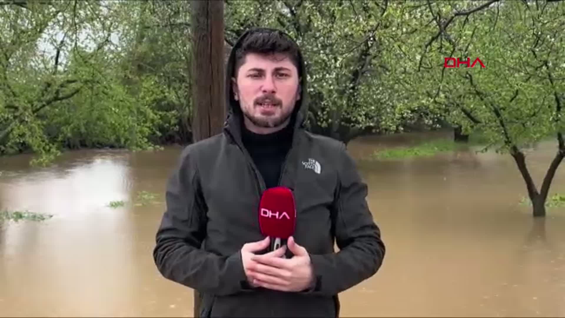 Bursa'da Sağanak Yağış ve Fırtına Tarım Alanlarını Tehdit Ediyor