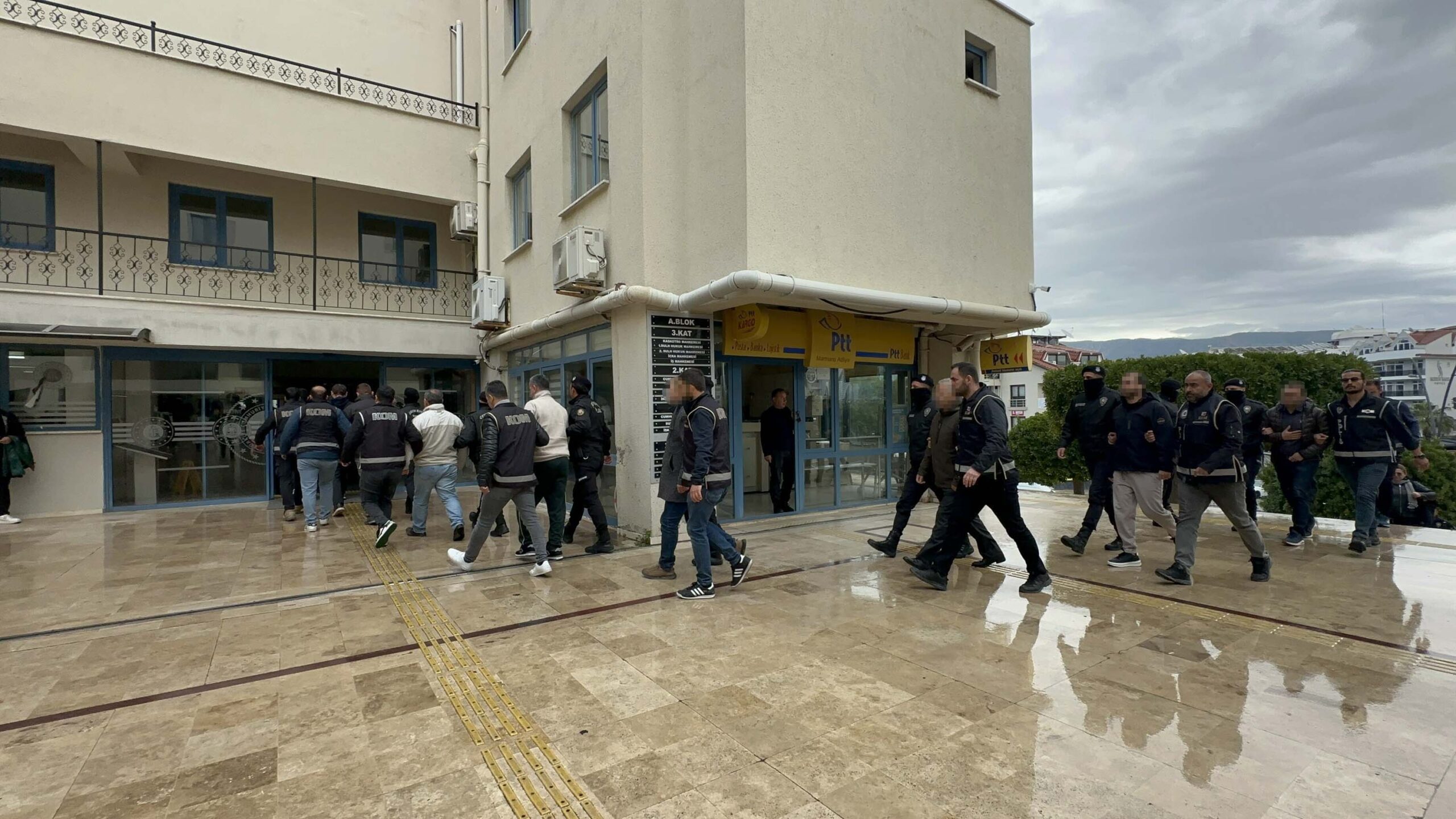 Marmaris Belediyesi'nde Rüşvet Soruşturması: 13 Şüpheli Adliyeye Sevk Edildi