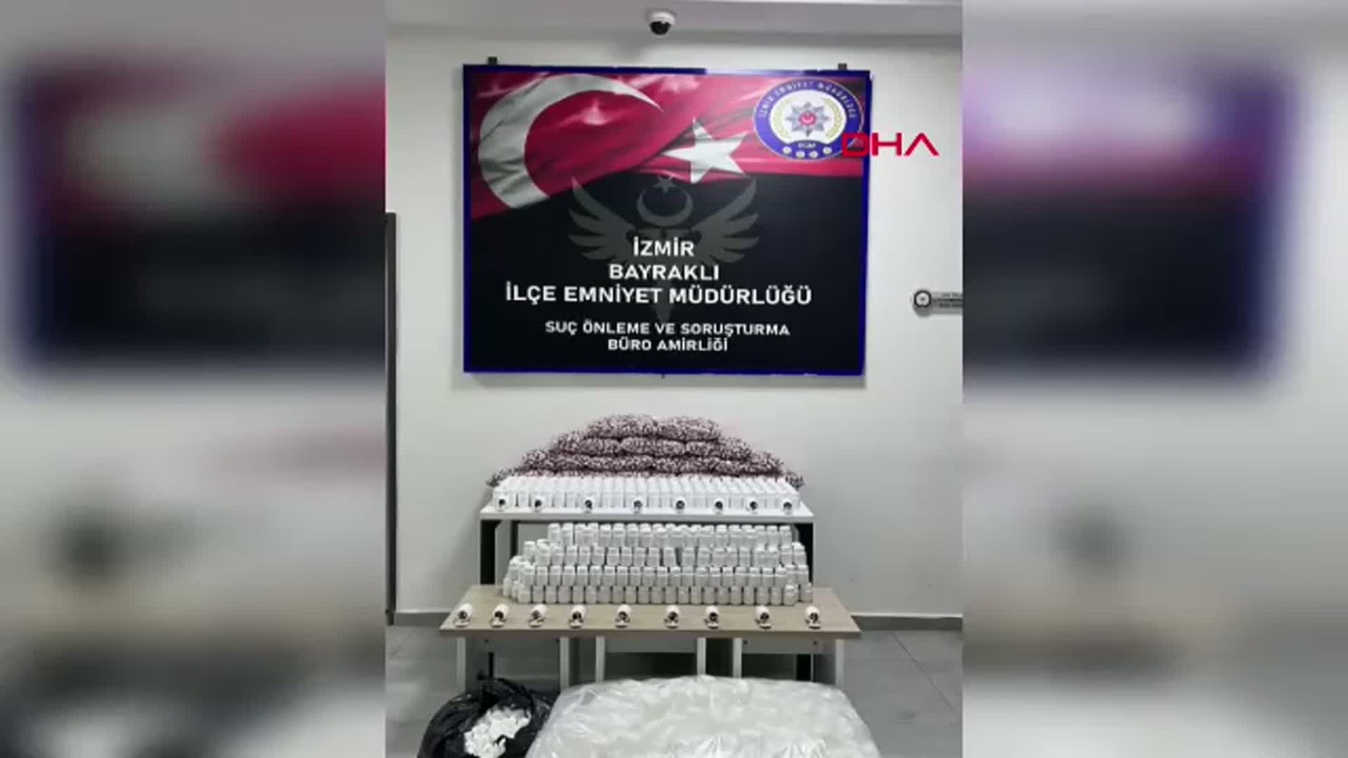 İzmir'de Uyuşturucu Operasyonu: 80 Bin 685 Sentetik Hap Ele Geçirildi