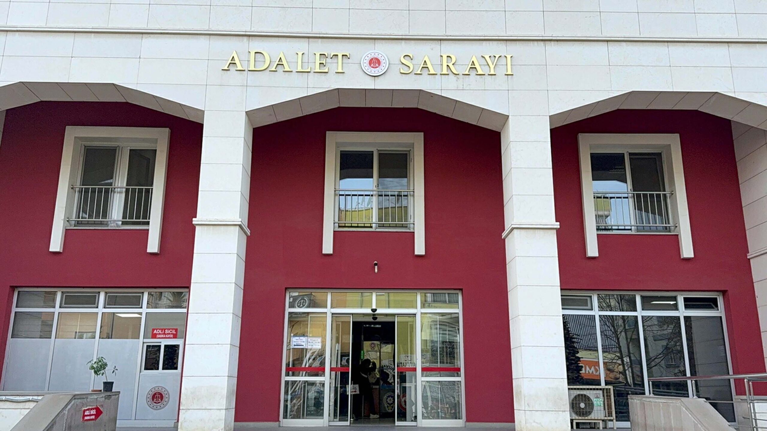 Boşanma Aşamasındaki Eşinin Ailesini Vuran Adam 4 Kişiyi Öldürdü