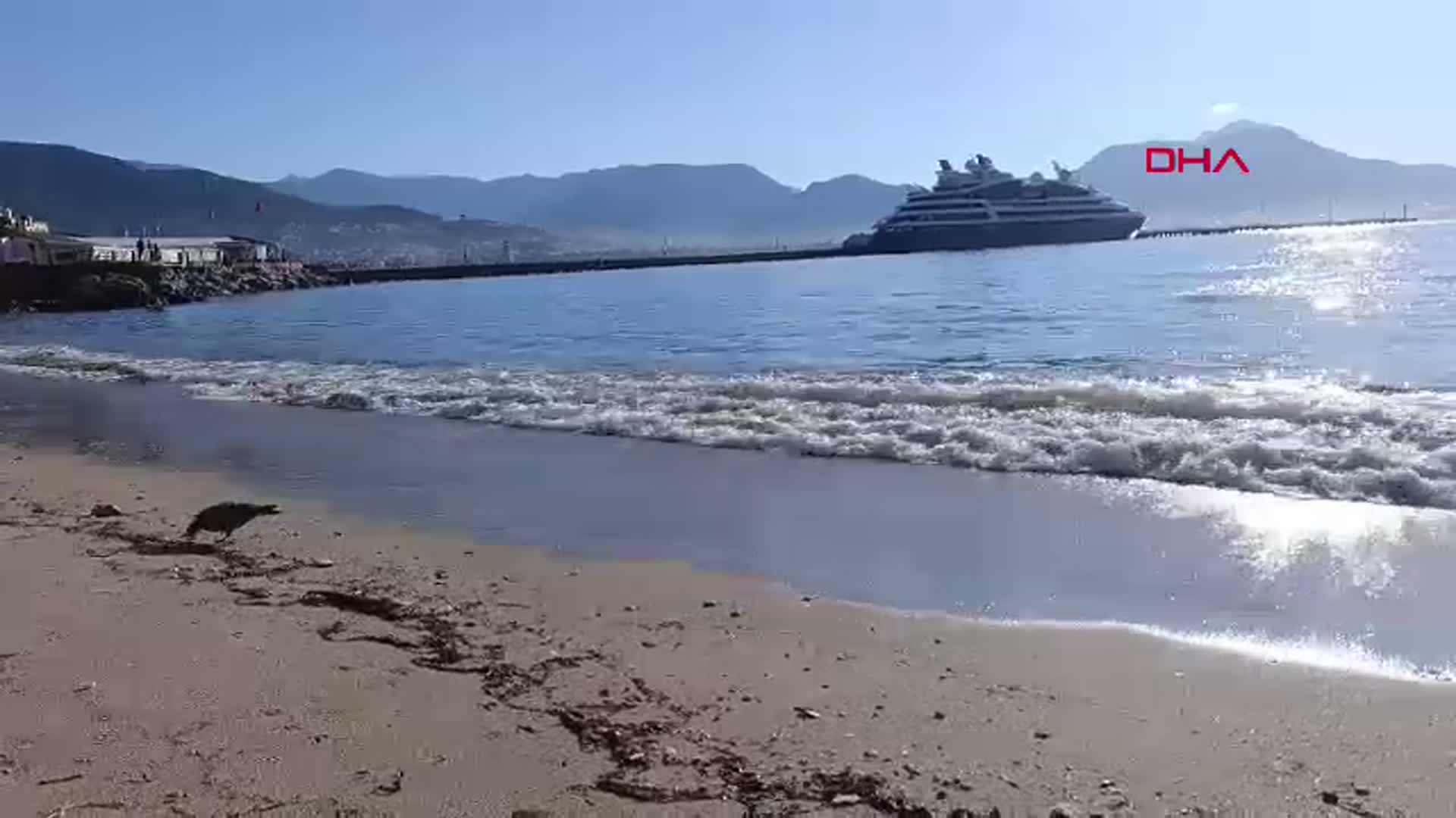 Kruvaziyer ile Antalya'ya Gelen Turist Sayısı Arttı