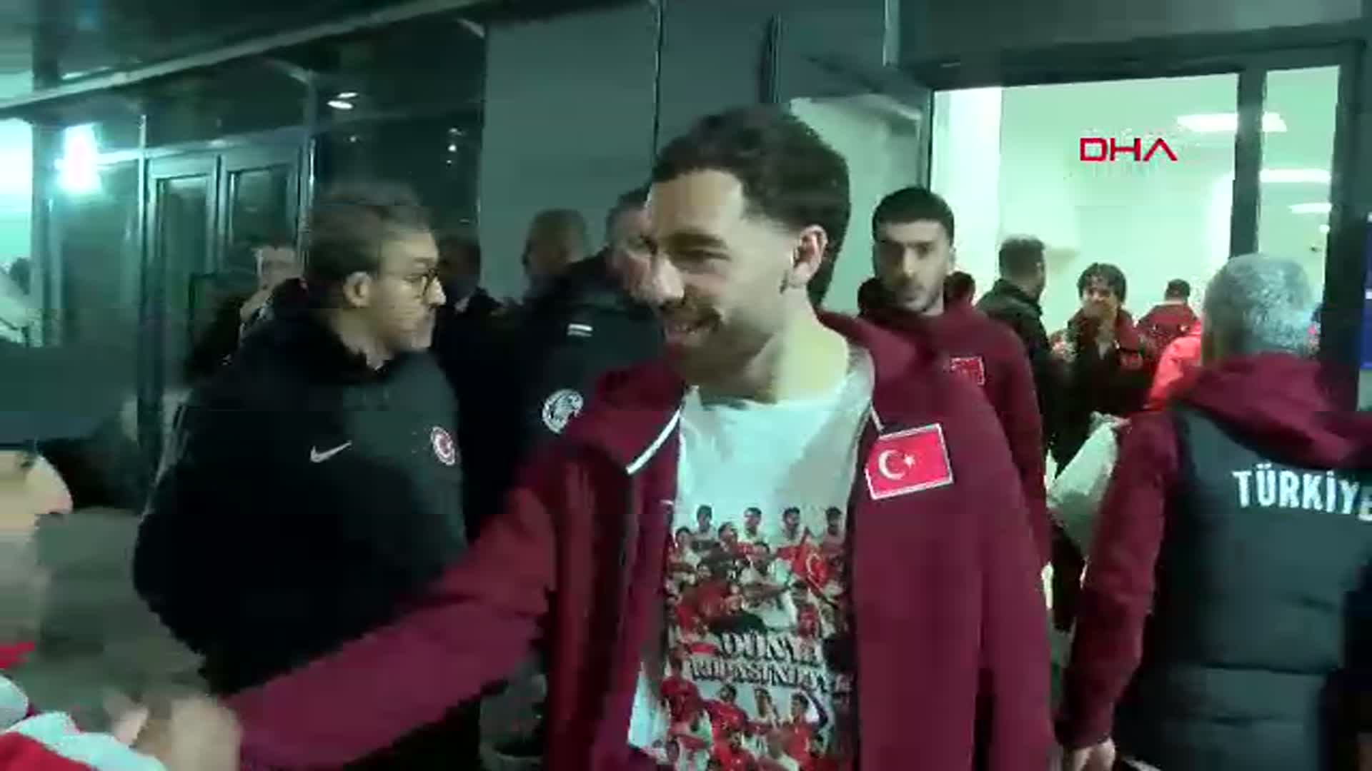 A Milli Futbol Takımı'ndan Dünya Kupası'na Yükseliş: Orkun Kökçü, Ferdi Kadıoğlu ve Oğuz Aydın'ın Yorumu