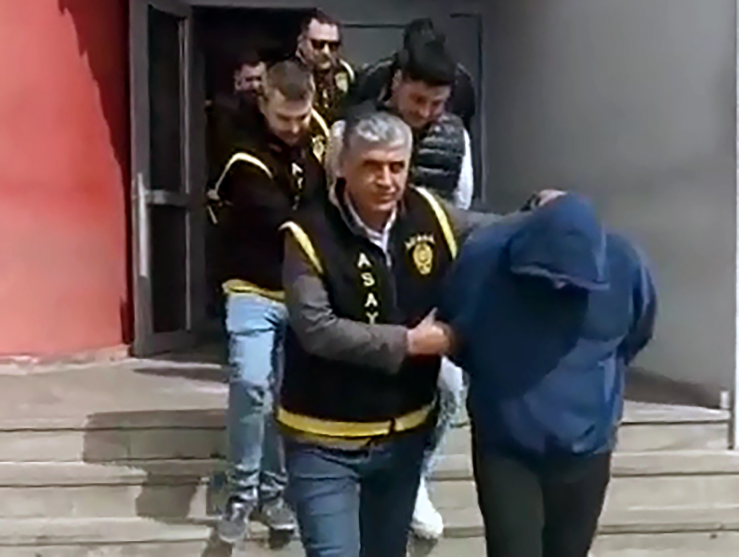 Yatağa Bağımlı Oğlu İçin Biriktirdiği Altınlarını Dolandırıcılara Kapı Açtı