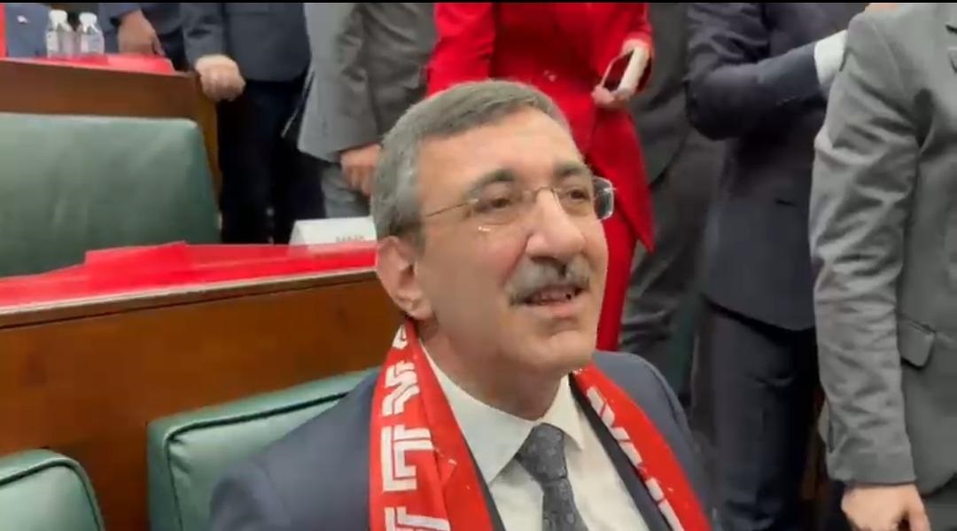 Cevdet Yılmaz: Akaryakıt Fiyat Artışının Ülkemize Yansımalarını Sınırladık