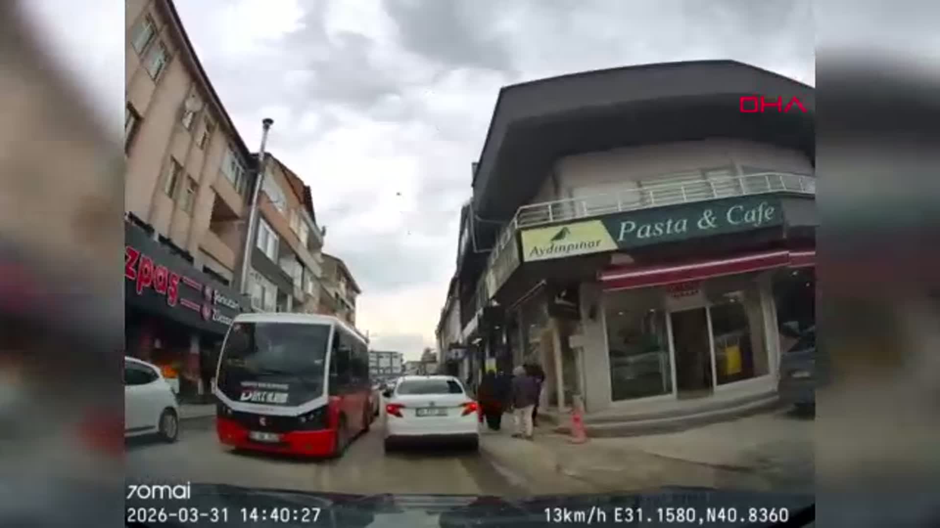 Düzce’de Yaya Çarpan Sürücü Yer Değiştirip Kaçtı