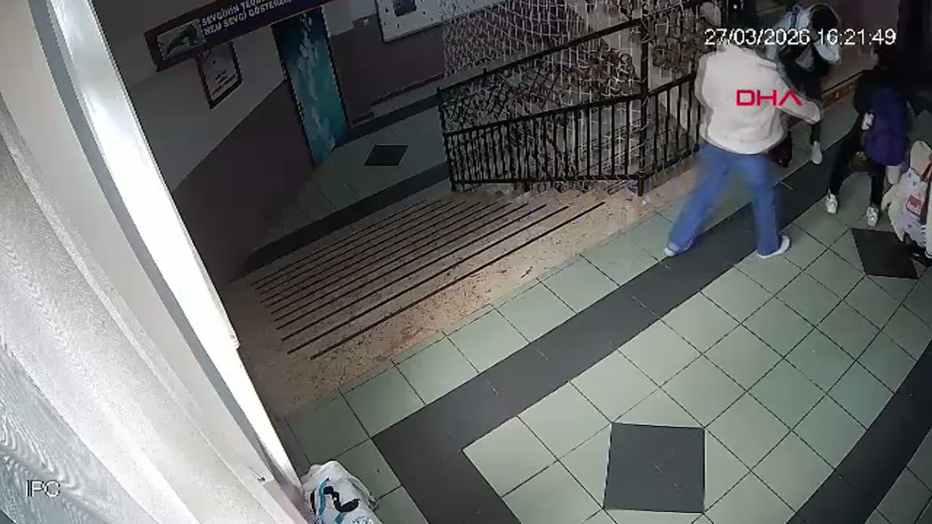 Yalova'da Öğrenciyi Nefes Borusuna Kaçan Şekerden Kurtaran Okul Müdürü