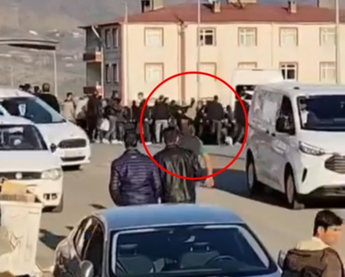 Diyarbakır'da Akraba Aileler Arasında Kız Kaçırma Nedeniyle Kanlı Kavga: 5 Yaralı