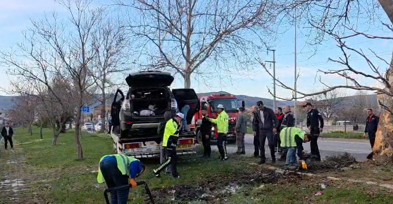 Tokat'ta Feci Kaza: Cip Ağaca Çarptı, 1 Kayıp, 2 Yaralı