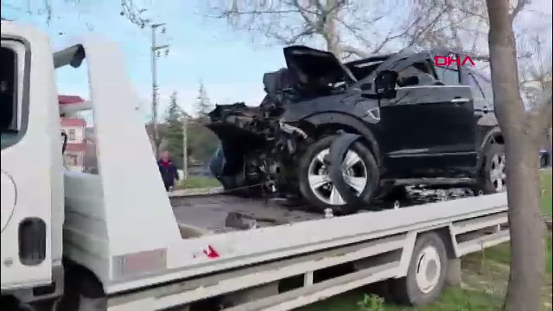 Tokat'ta Feci Kaza: Cip Alev Aldı, 1 Kişi Hayatını Kaybetti, 2 Yaralı