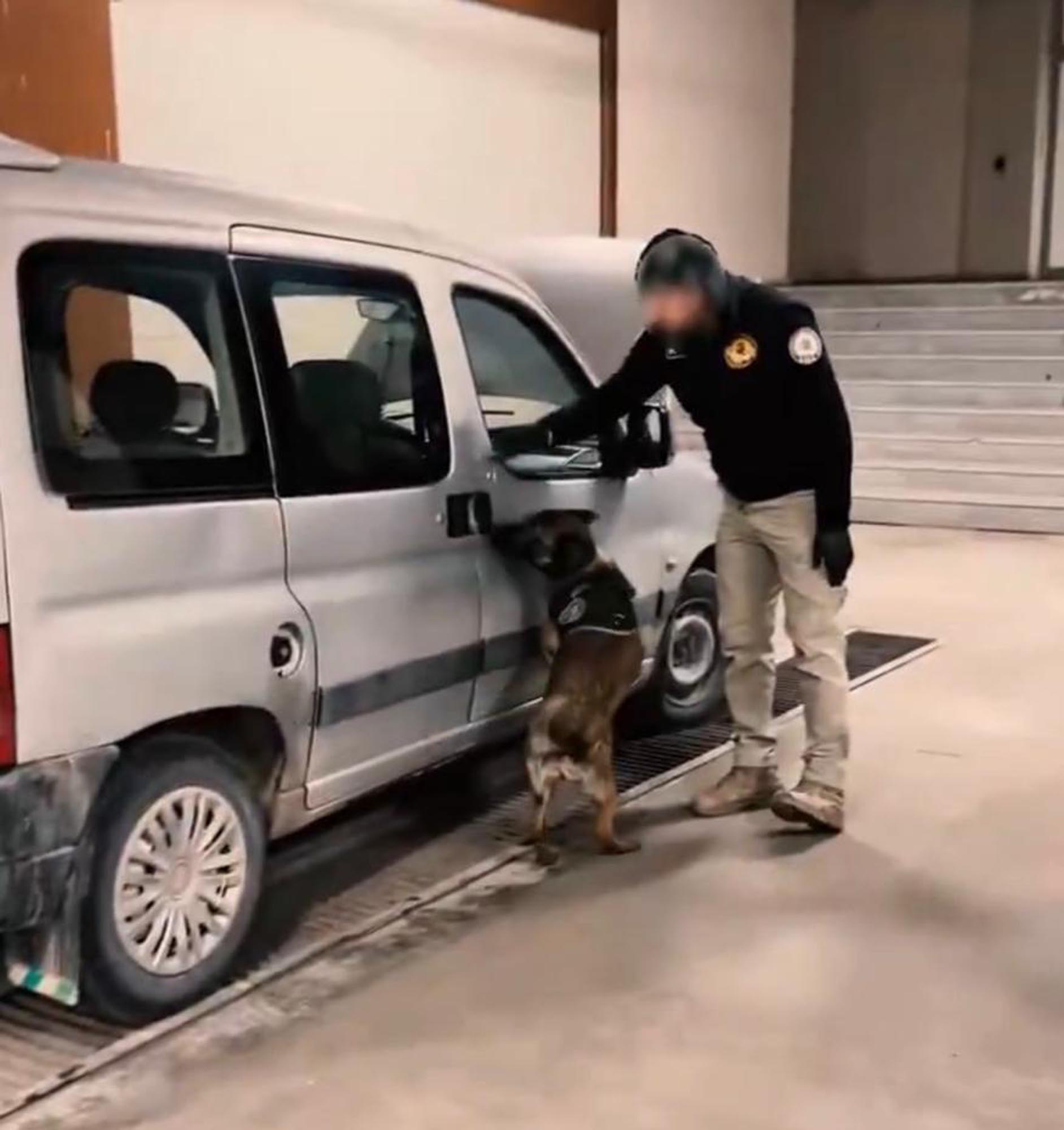 Muş'ta Direksiyon Aksamında 762 Gram Skunk Ele Geçirildi