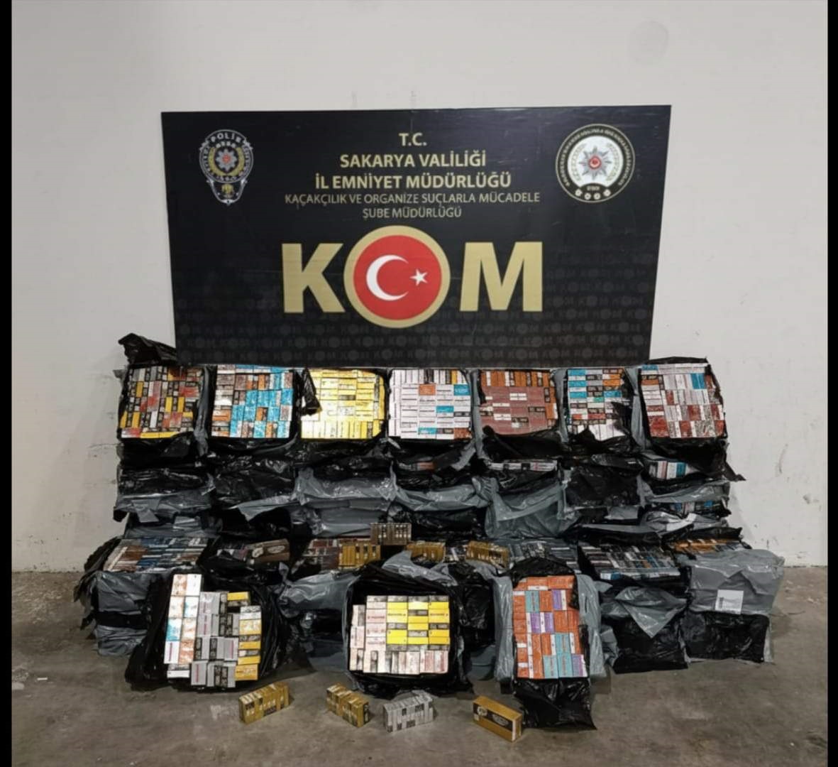 TEM Otoyolu'nda Kaçak Elektronik Sigara Tütünü Ele Geçirildi