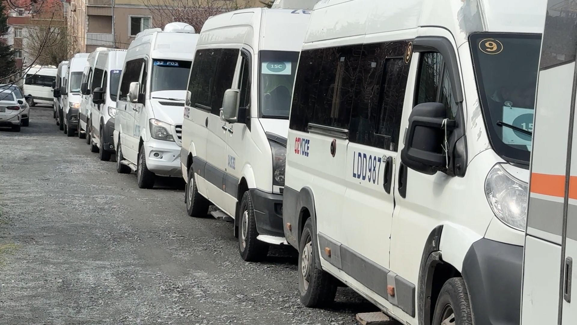 Avcılar'da Okul Servislerine Yoğun Denetim: 300 Araç İnceleniyor