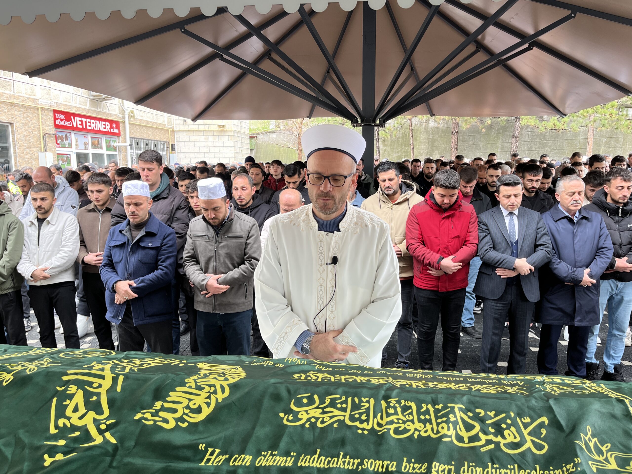 Ankara'daki Feci Kazada Hayatını Kaybeden 5 Kişi Son Yolculuklarına Uğurlandı