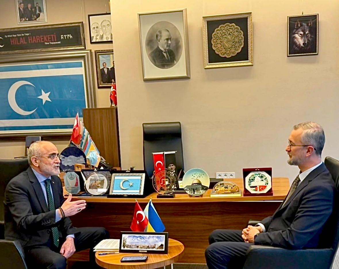 Cumhurbaşkanı Başdanışmanı Yalçın Topçu, Ukrayna Büyükelçisi Nariman Celal ile Önemli Görüşmede Bulundu