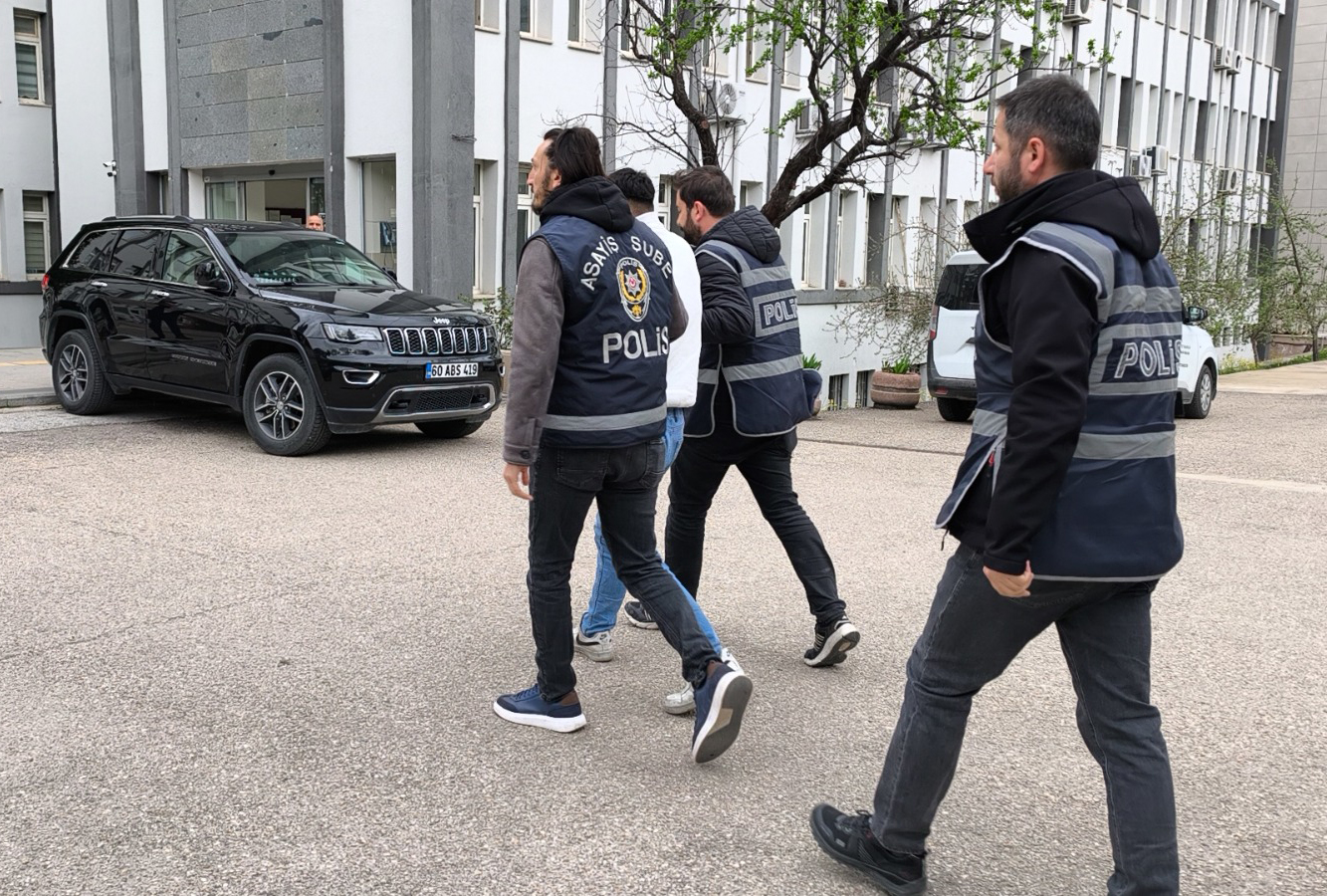 Kamera Kayıtlarıyla Yakalanan Telefon Dolandırıcısı Tutuklandı