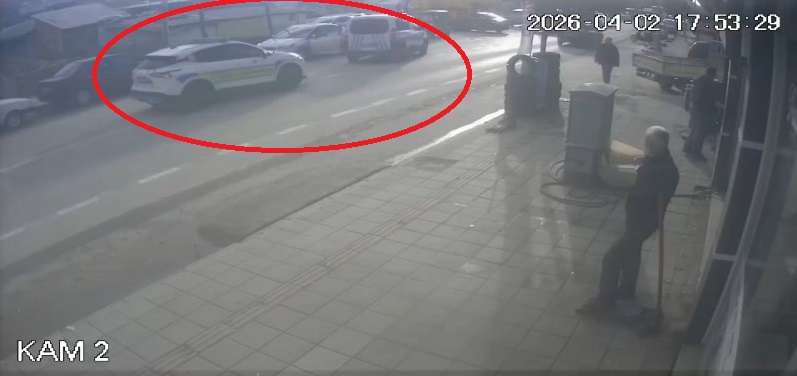 Bursa'da Otomobil İçinde Silahlı Saldırıya Uğrayan Mehmet Aktaş, Yaralı Hale Polise Sığındı