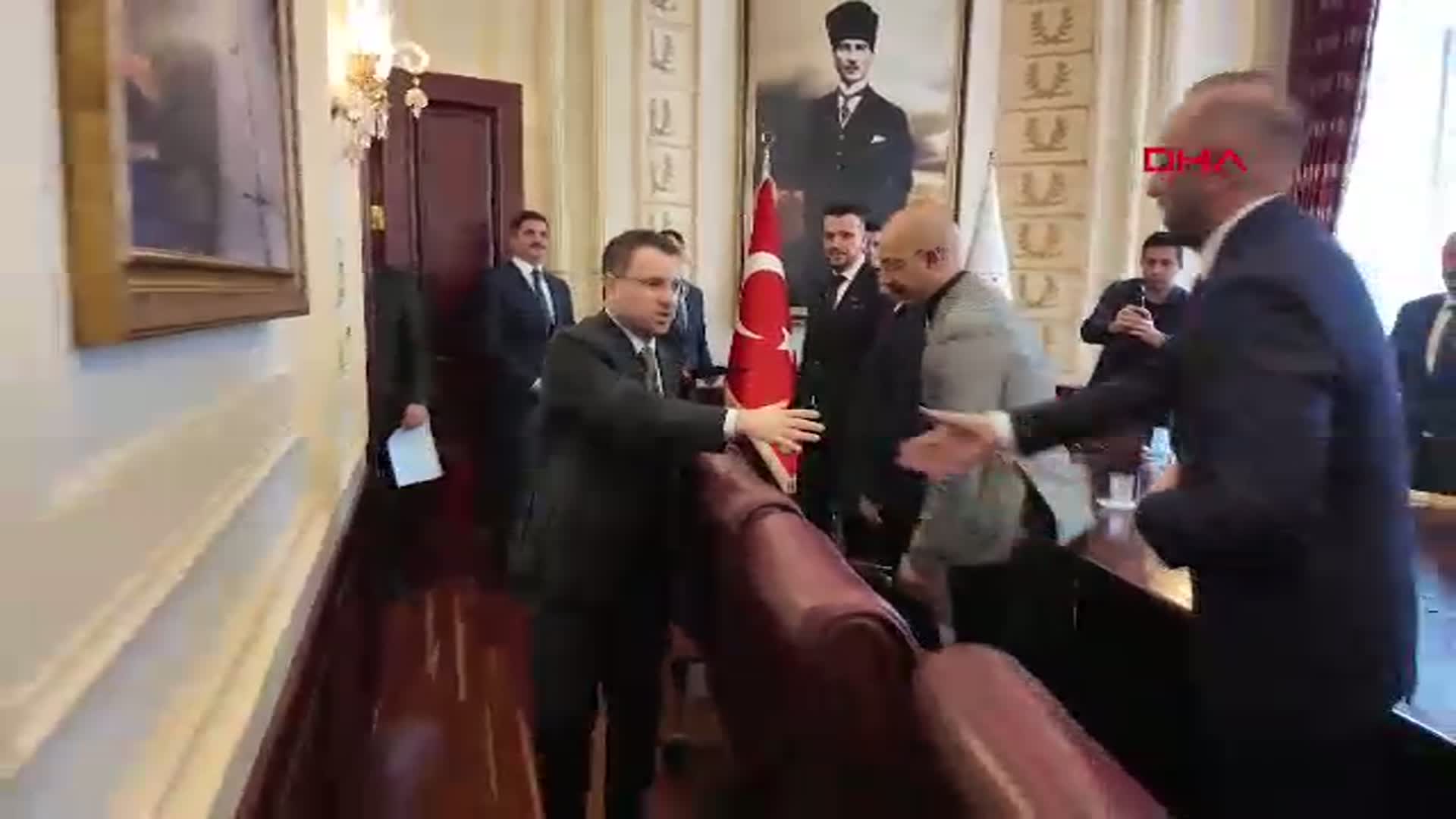 Bakan Gürlek, Nevşehirli İş Adamlarıyla İstihdam Görüşmesi Gerçekleştirdi