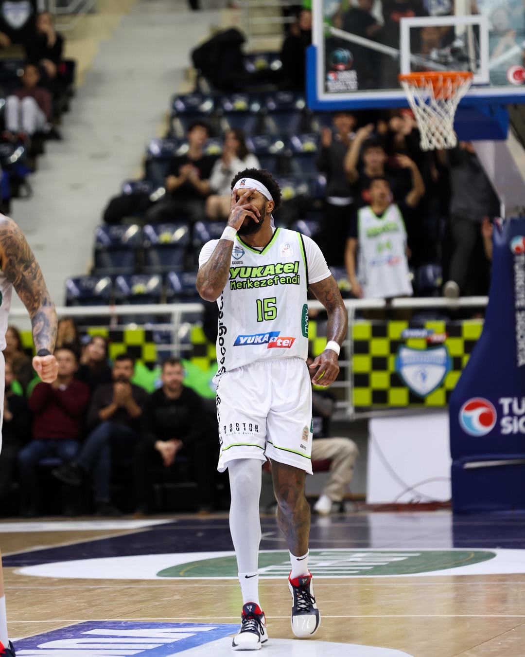 Merkezefendi, Lider Fenerbahçe Beko'ya Konuk Oluyor