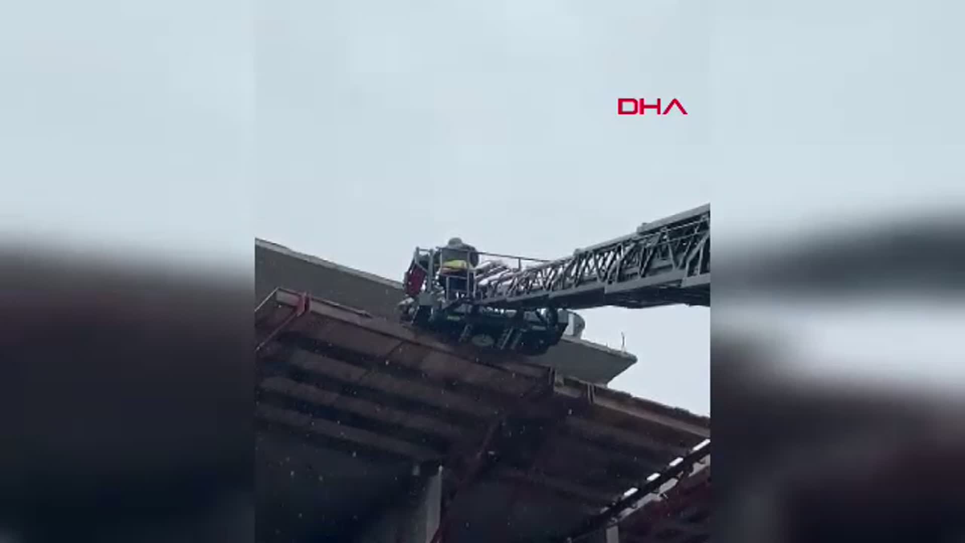 Samsun'da İnşaat Kazası: Vinçle Kurtarılan İşçinin Durumu Ciddi