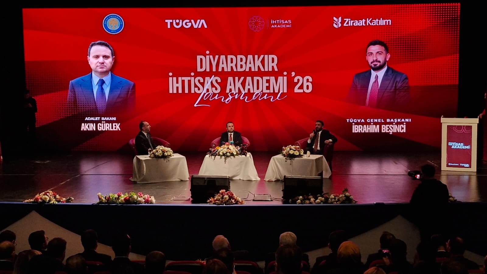 Bakan Gürlek: Güçlü Bir Gelecek İçin Birlikte Olmalıyız