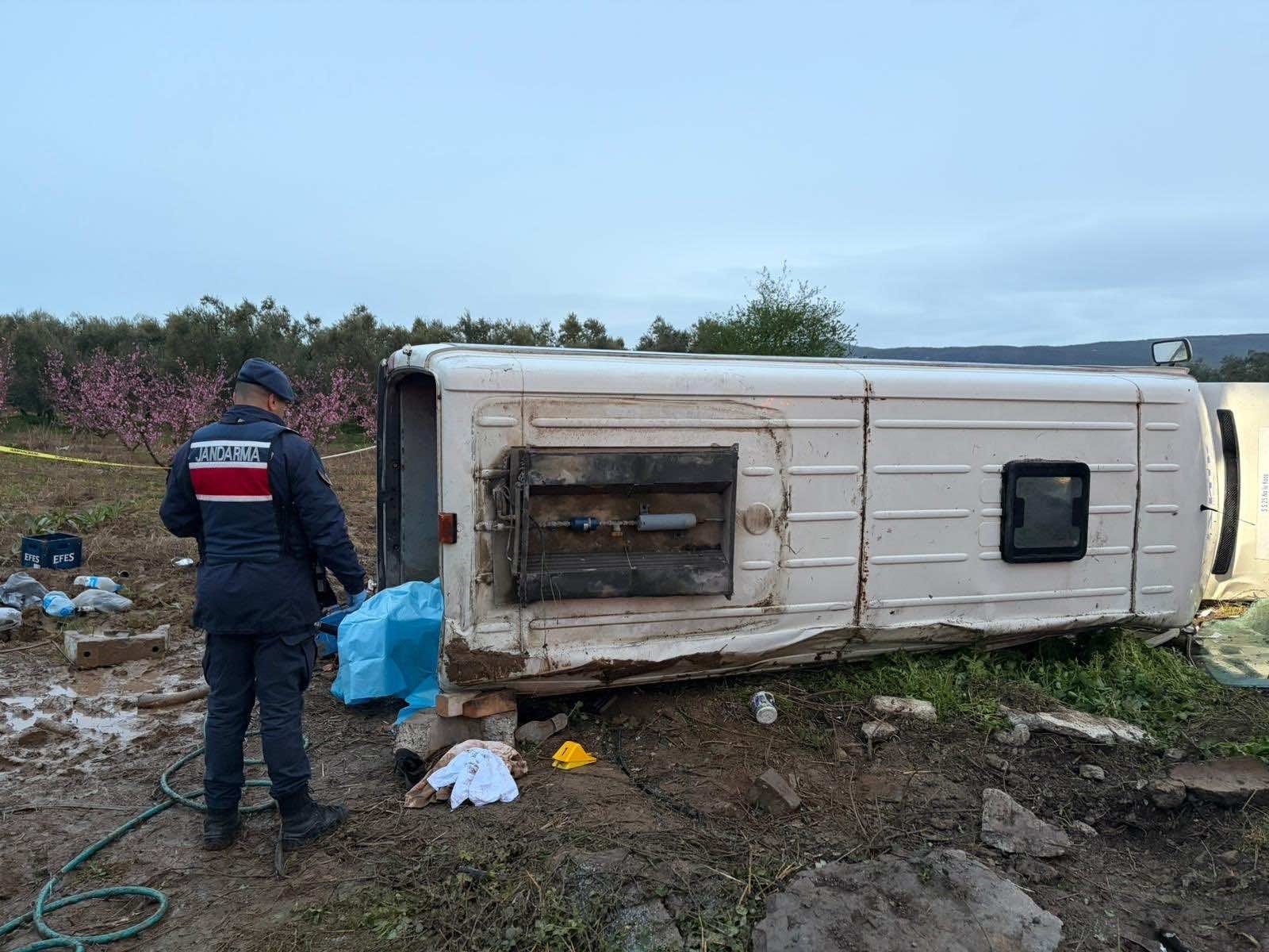 İznik'te Minibüs Kazası: 1 Ölü, 12 Yaralı