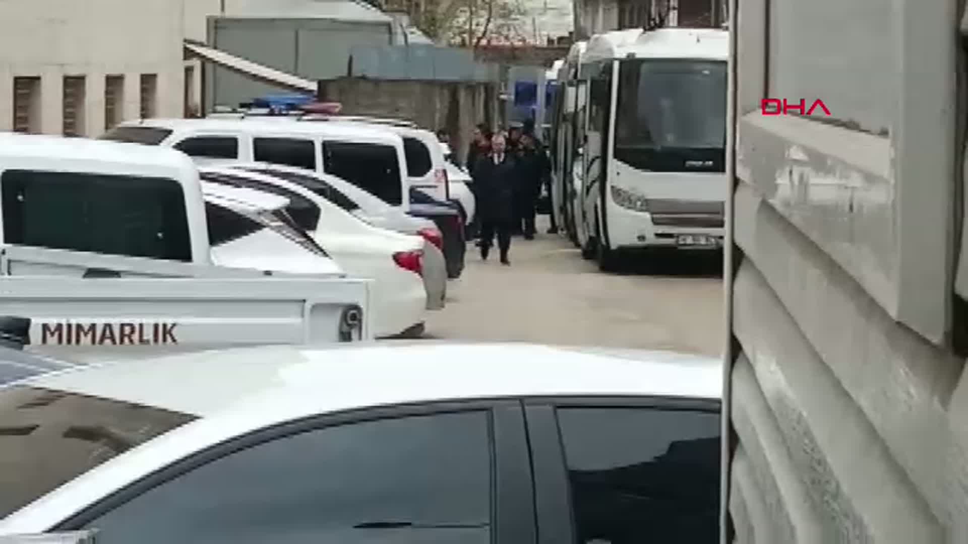 Bursa'da 30 Şüpheli Tutuklandı: Bozbey'in Eşi, Kızı ve Kardeşi Serbest Bırakıldı