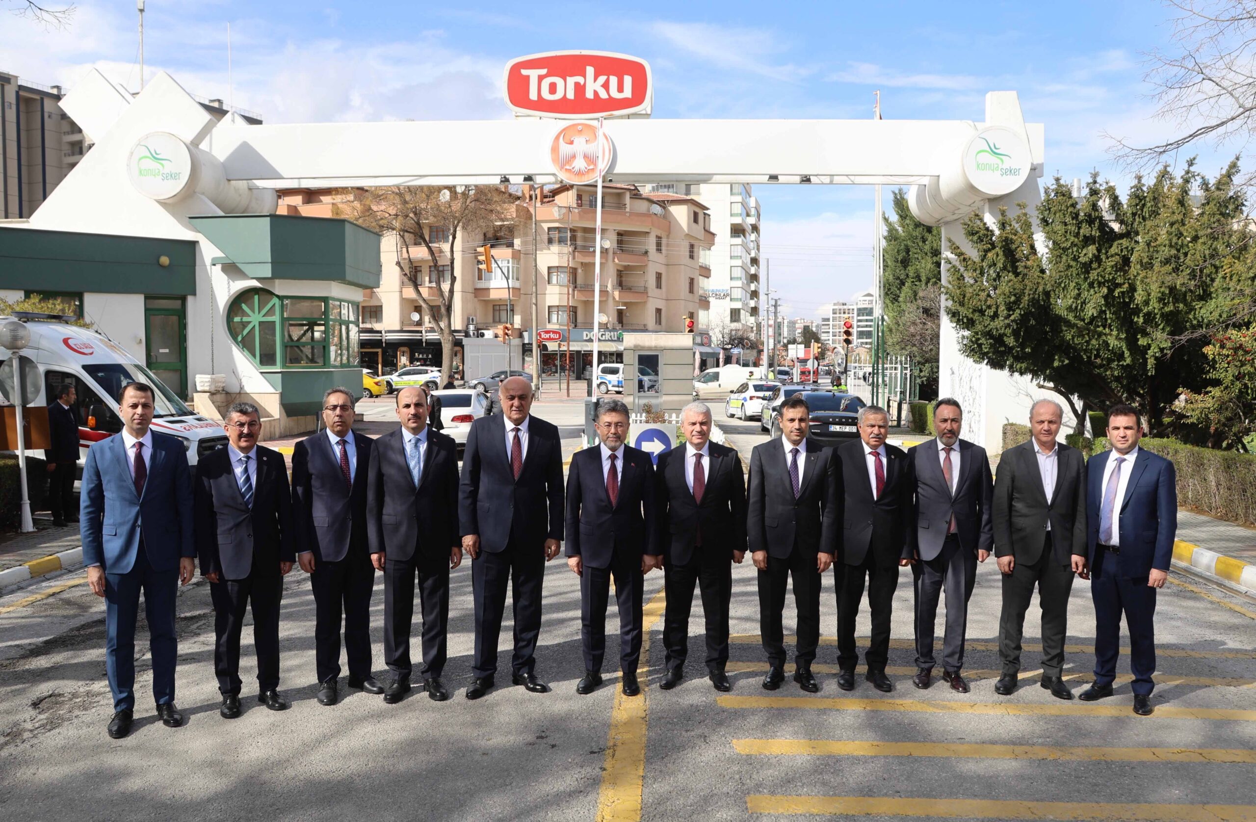 Bakan Yumaklı, Konya Şeker Fabrikası'nı Ziyaret Etti
