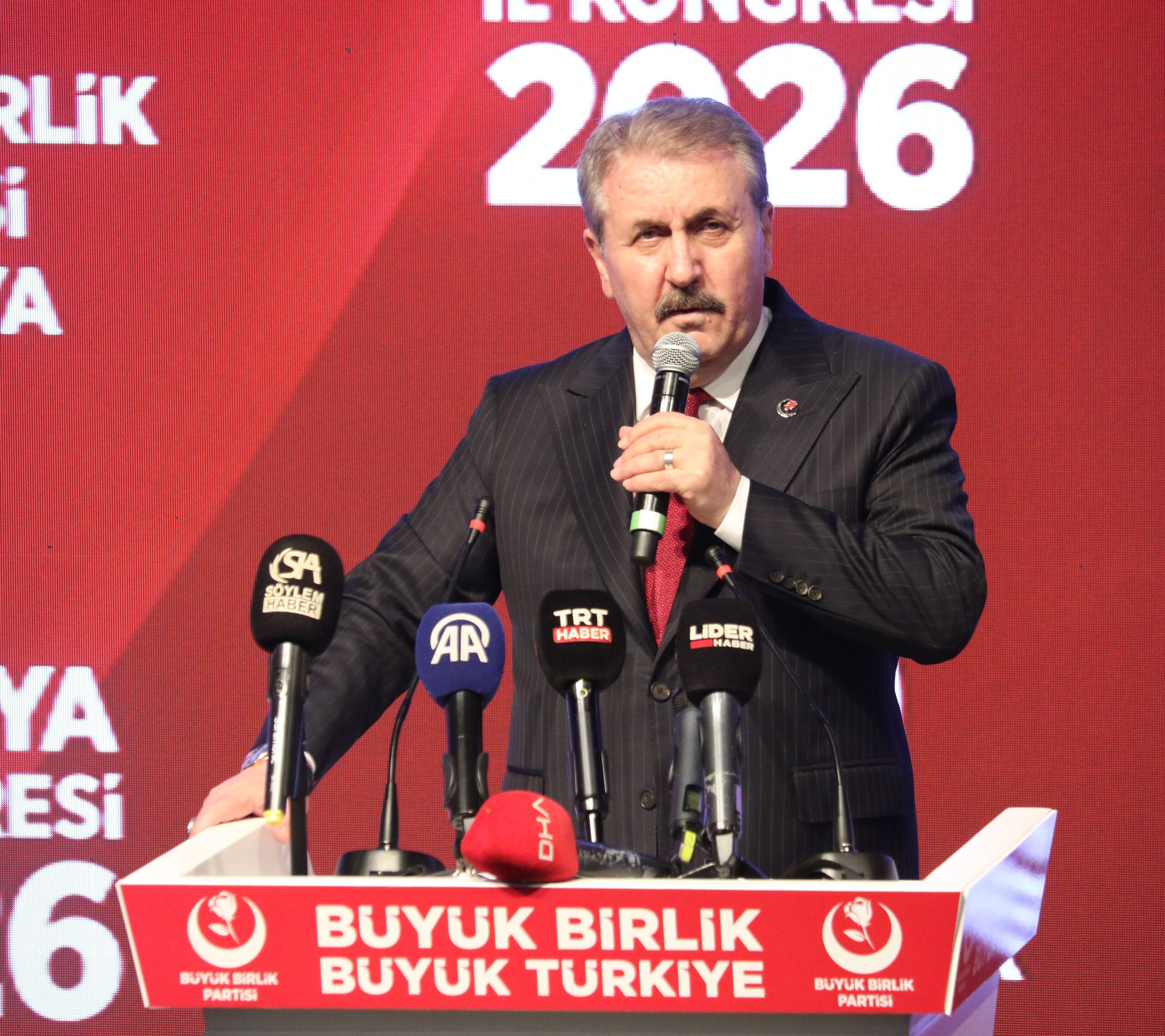 Mustafa Destici: Amerika'daysa, Türkiye'de de Olacak