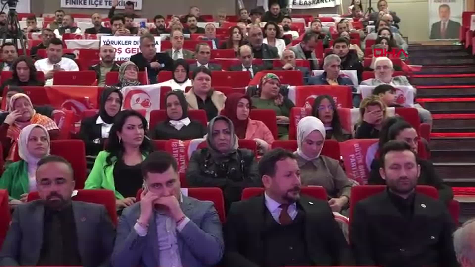 Mustafa Destici Antalya'da Kritik Açıklamalar Yaptı