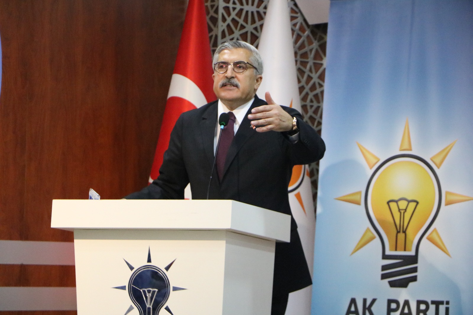 Hüseyin Yayman: CHP, Milletle Kavgalı ve Kendi Geçmişiyle Yüzleşmeli