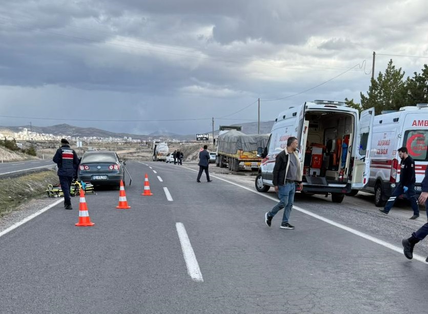 Nevşehir'de TIR ile Çarpışan Otomobilde Üzücü Kaza: Bir Çocuk Hayatını Kaybetti