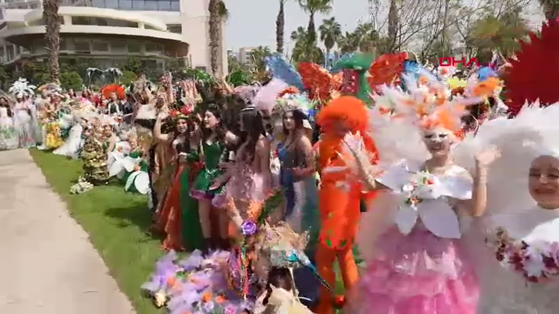 Adana'daki Portakal Çiçeği Karnavalı'na 1 Milyondan Fazla Ziyaretçi Katıldı