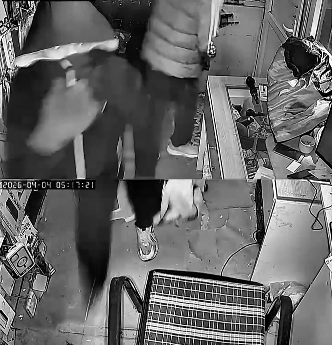 Kapüşonlu Hırsızlar, 150 Bin Liralık Telefon ve Aksesuar Çaldı