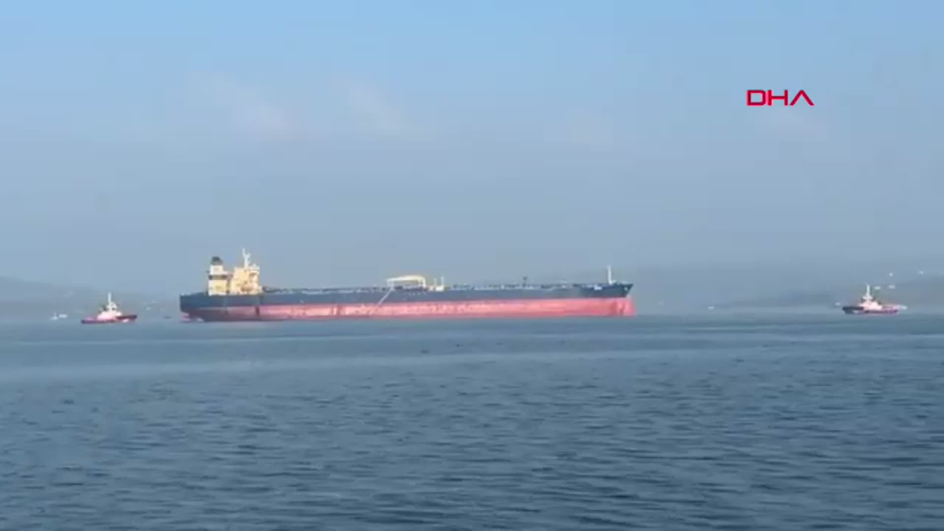 Çanakkale Boğazı'nda Gemide Makine Arızası: Tanker Yedeklendi