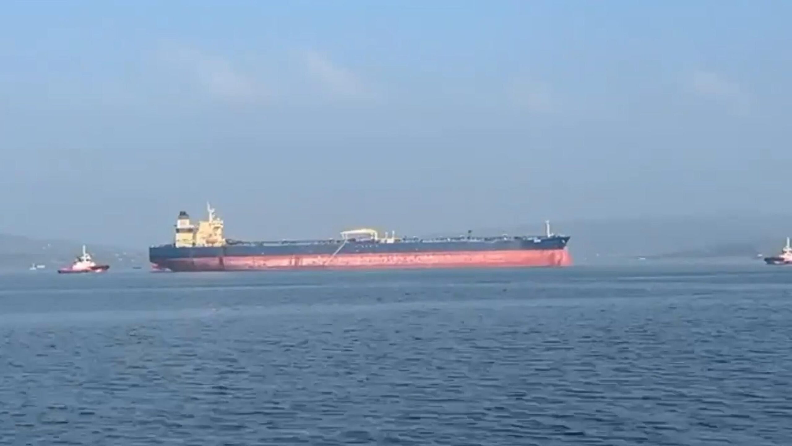 Çanakkale Boğazı'nda Gemi Arızası: Tanker Yedeklenerek Kurtarıldı