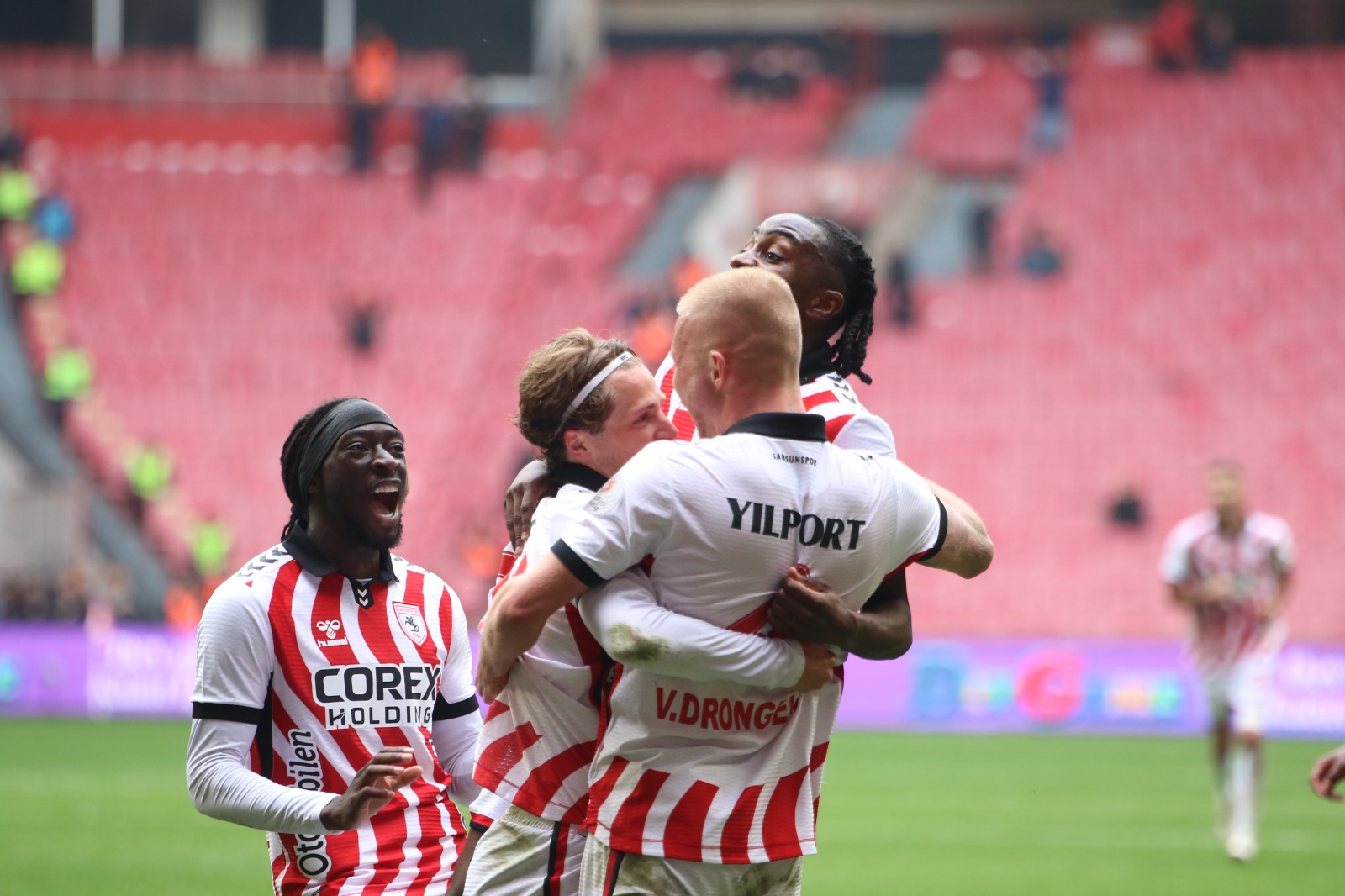 Samsunspor ve Konyaspor Beraberlikle Ayrıldı: 2-2